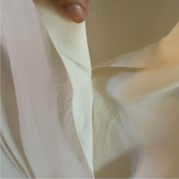 Vince Silk Blouse Ivory 2 NWOT - Picture 9 of 14